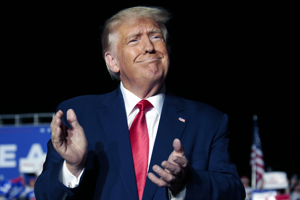 Trump rally watch live: Donald in Michigan as he tries to oust Gretchen Whitmer
