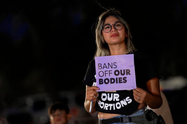 Abortion protection bill passes both Illinois chambers
