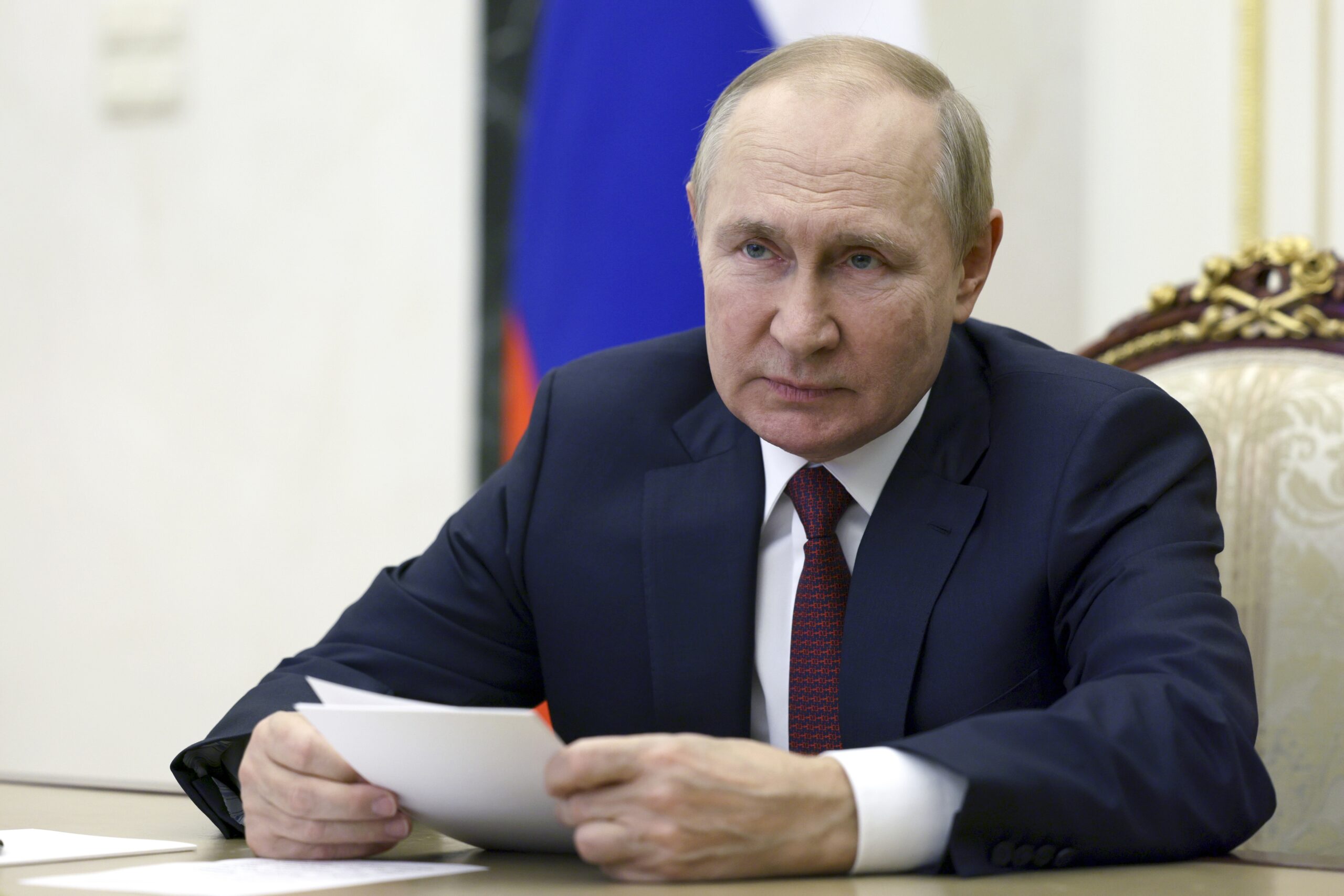 Ex-NSA employee charged with trying to sell classified info to Russia