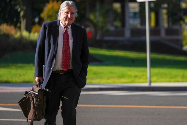 Alex Jones attorney suspended from practicing law in Connecticut