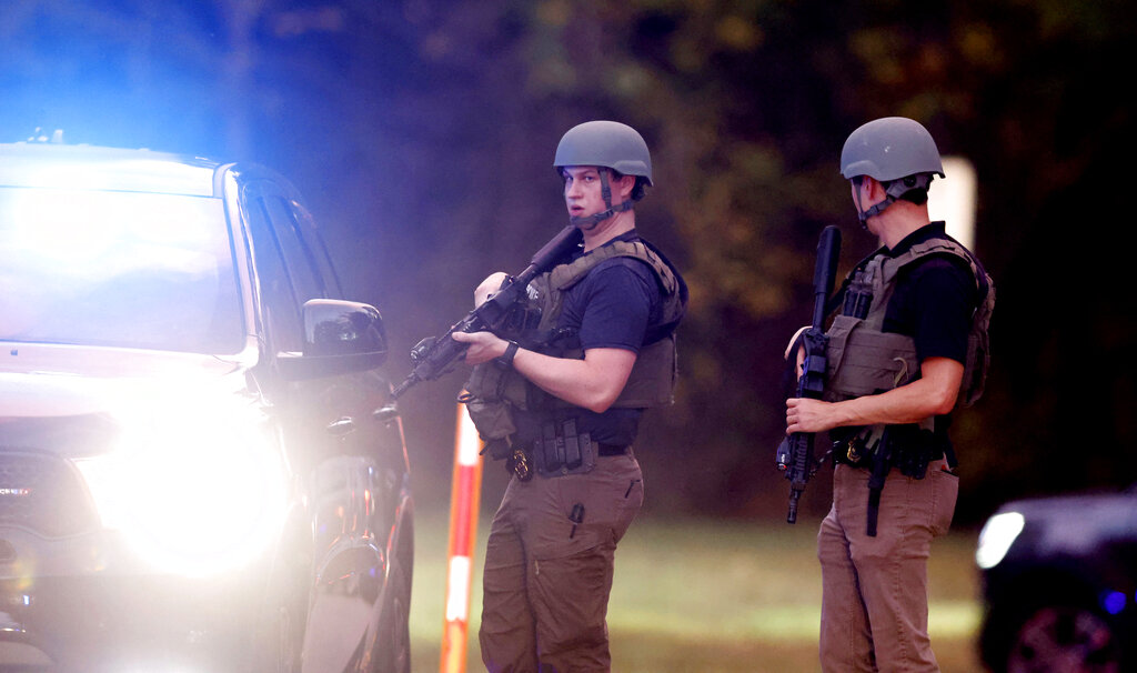Mayor: Five killed by North Carolina shooter, suspect ‘contained’