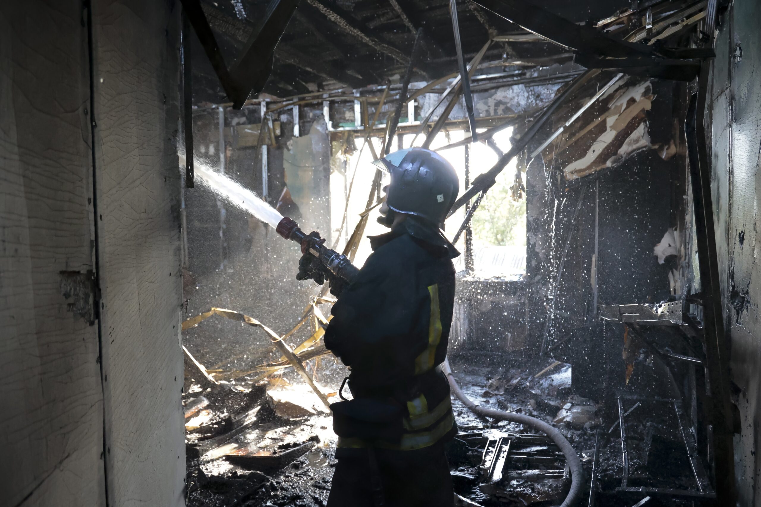 China urges all citizens to evacuate Ukraine