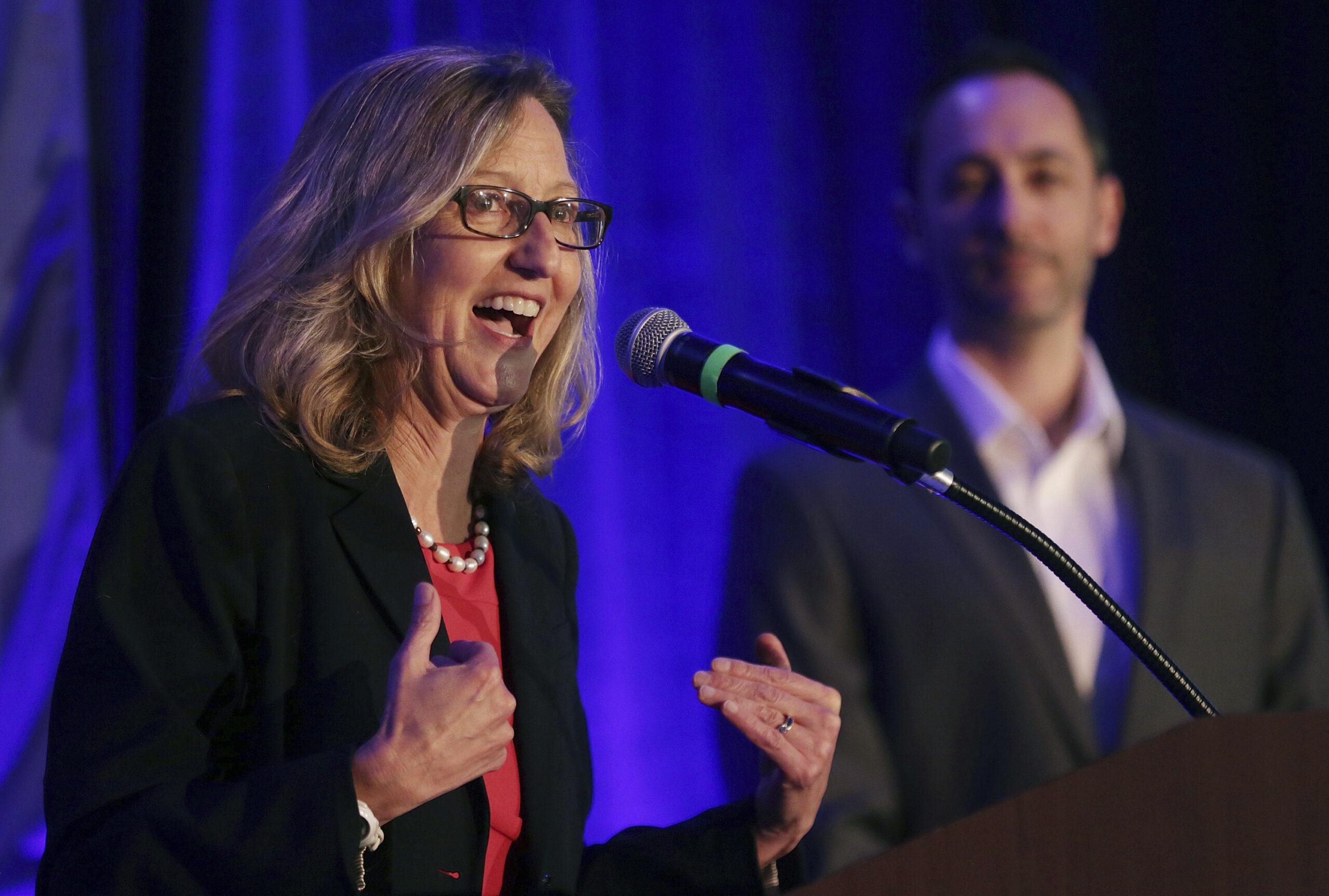 Arizona candidate touts ‘lifelong Republican’ who has donated to Democrats for years