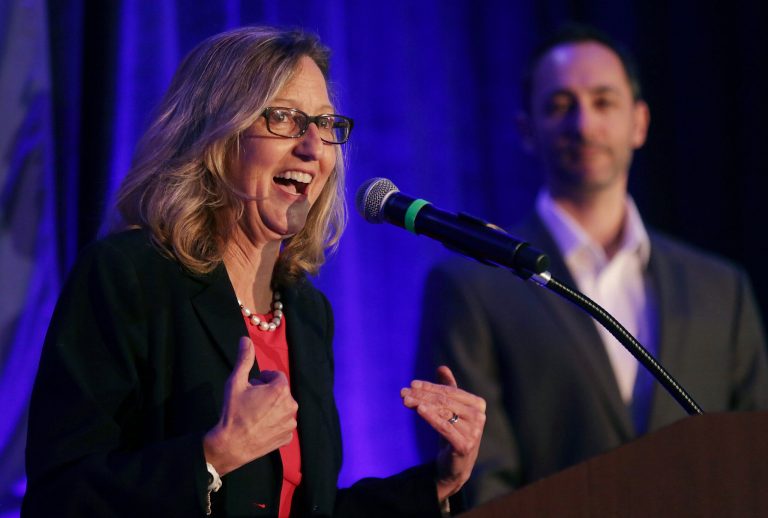 Arizona candidate touts ‘lifelong Republican’ who has donated to Democrats for years