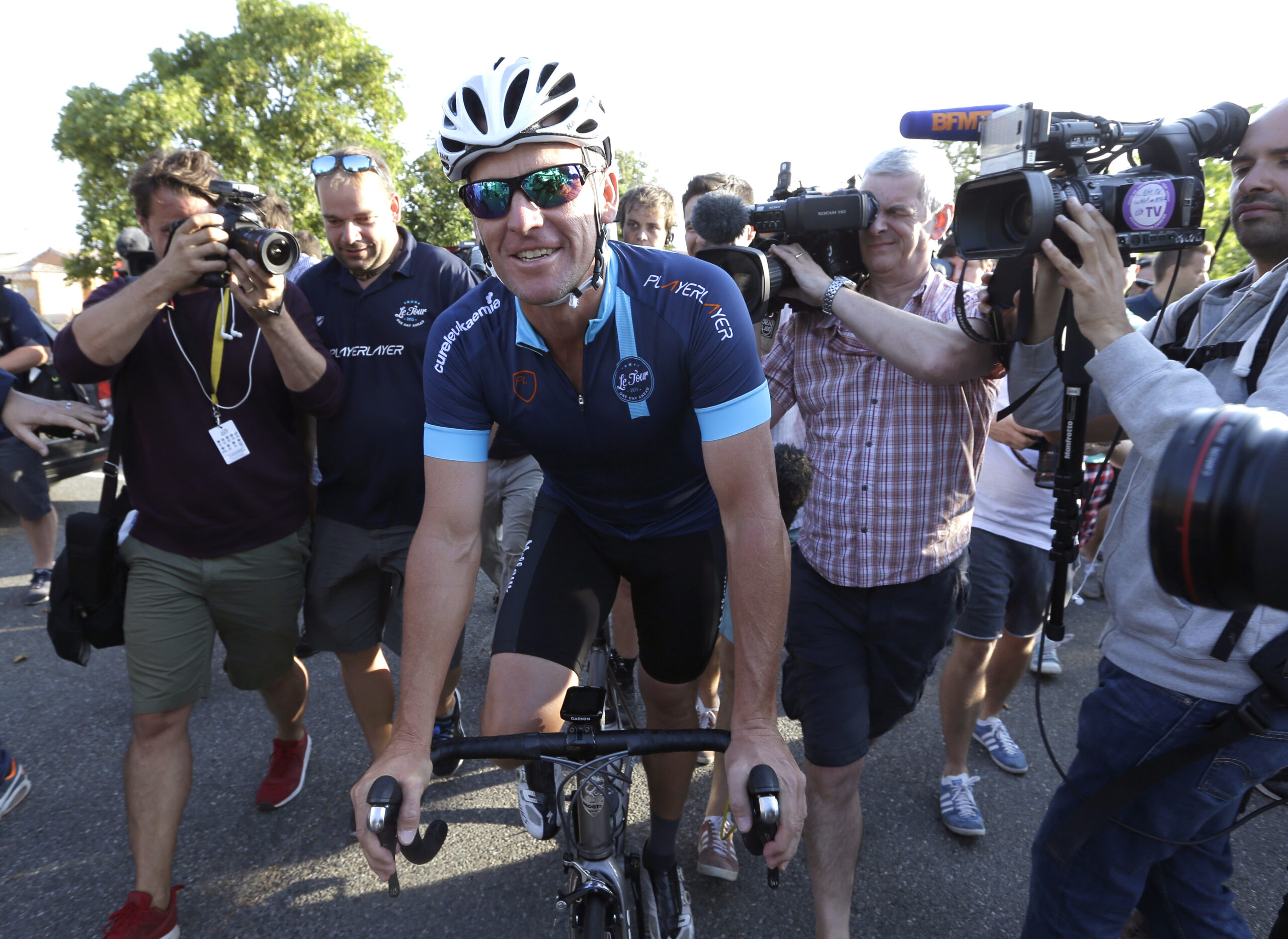Lance Armstrong has more than $100,000 worth of bikes stolen from storage unit