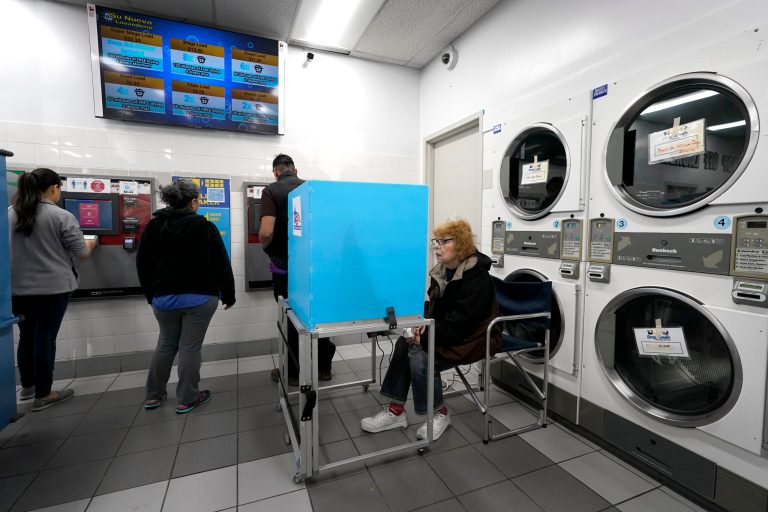 New DOE efficiency rules could make washing machines more costly and less effective, manufacturers warn