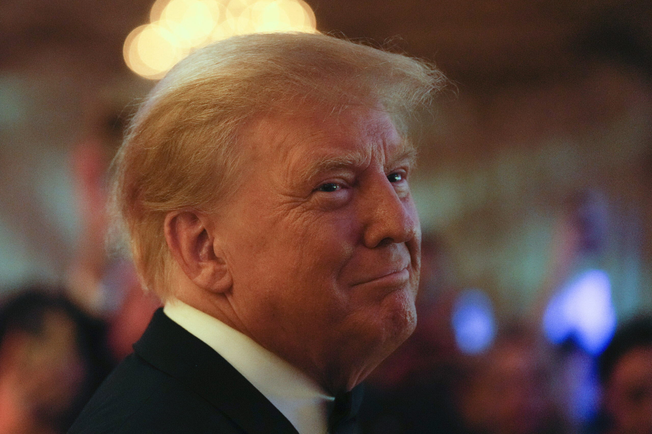 Trump pledges to bar government agencies from ‘colluding’ to stifle speech