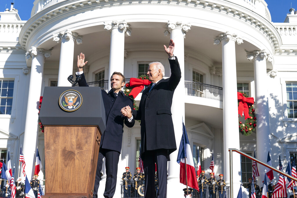 Joe Biden, Emmanuel Macron