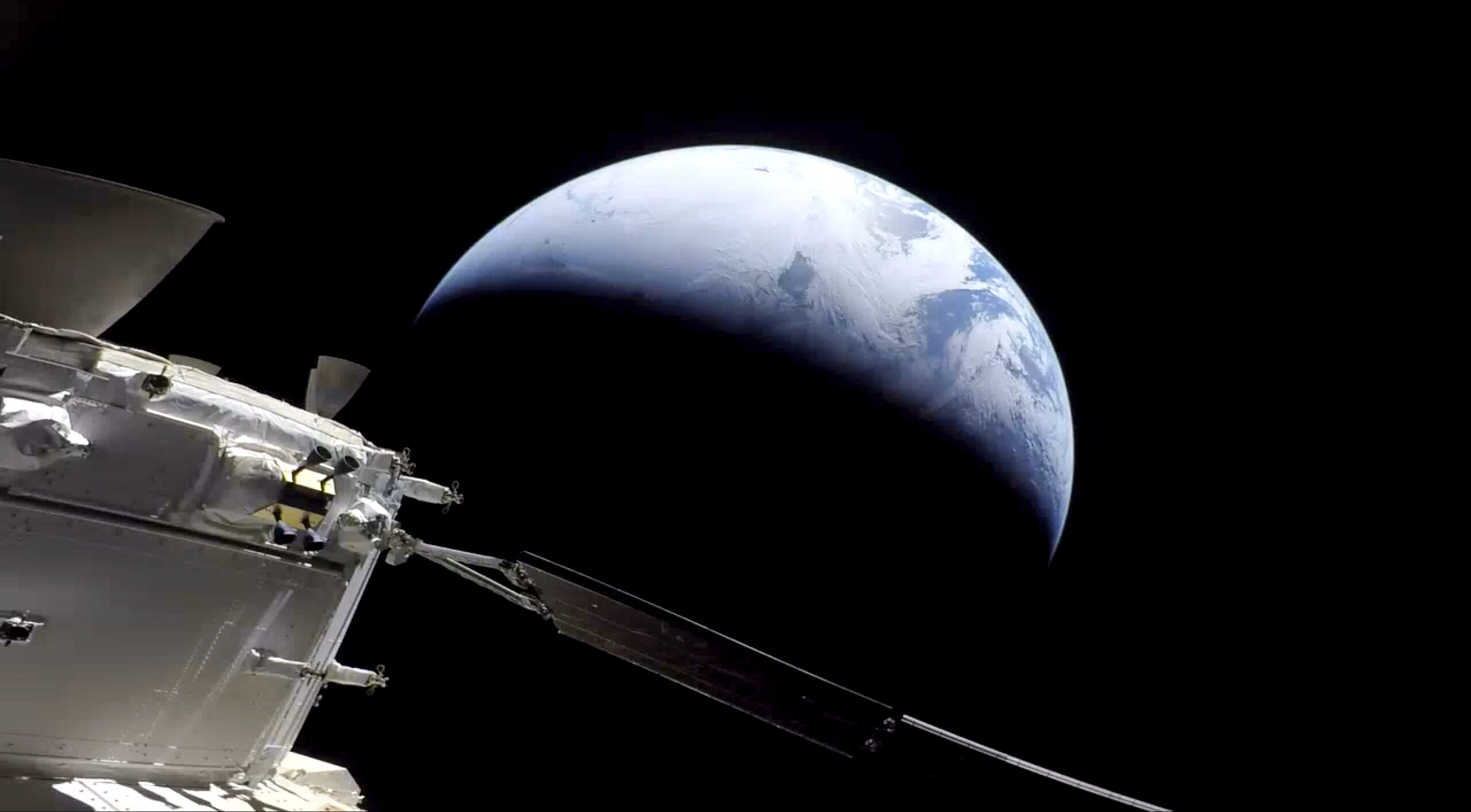 WATCH: NASA discovers Earth-sized, habitable planet in other solar system