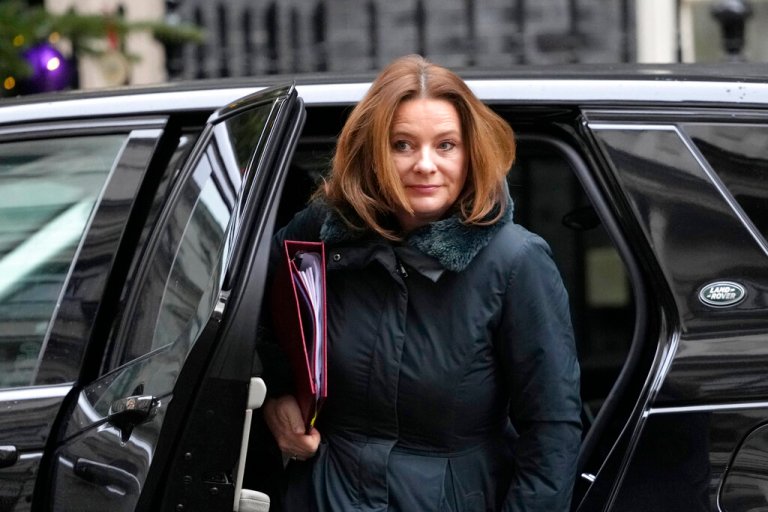 Britain's Secretary of State for Education Gillian Keegan arrives in Downing Street to attend a meeting in London on Dec. 13, 2022. 