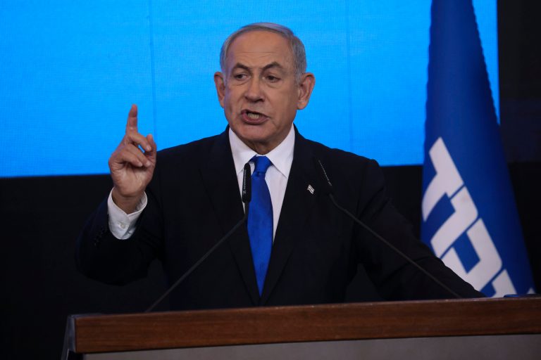 Netanyahu has trapped himself between Palestinian terrorists and fanatics in his own government