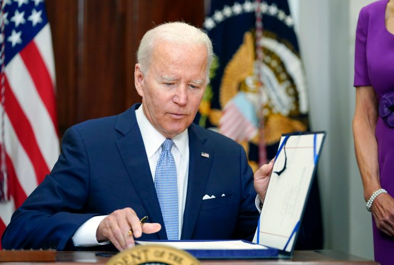 On Ukraine, Biden should take off the gloves