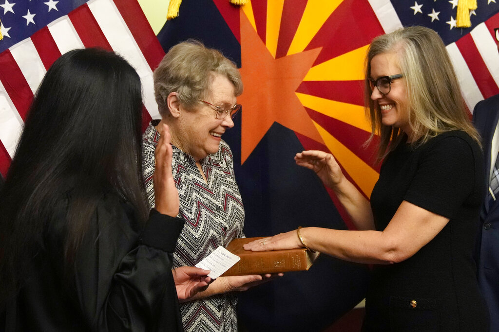 Kari Lake slams Arizona governor for laughing during swearing-in ceremony, vows ‘justice’