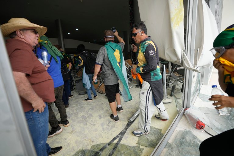 Pro-Bolsonaro protesters storm Brazilian Congress and presidential palace