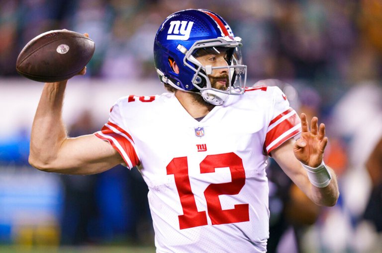 Giants quarterback Davis Webb to coach Denver Broncos