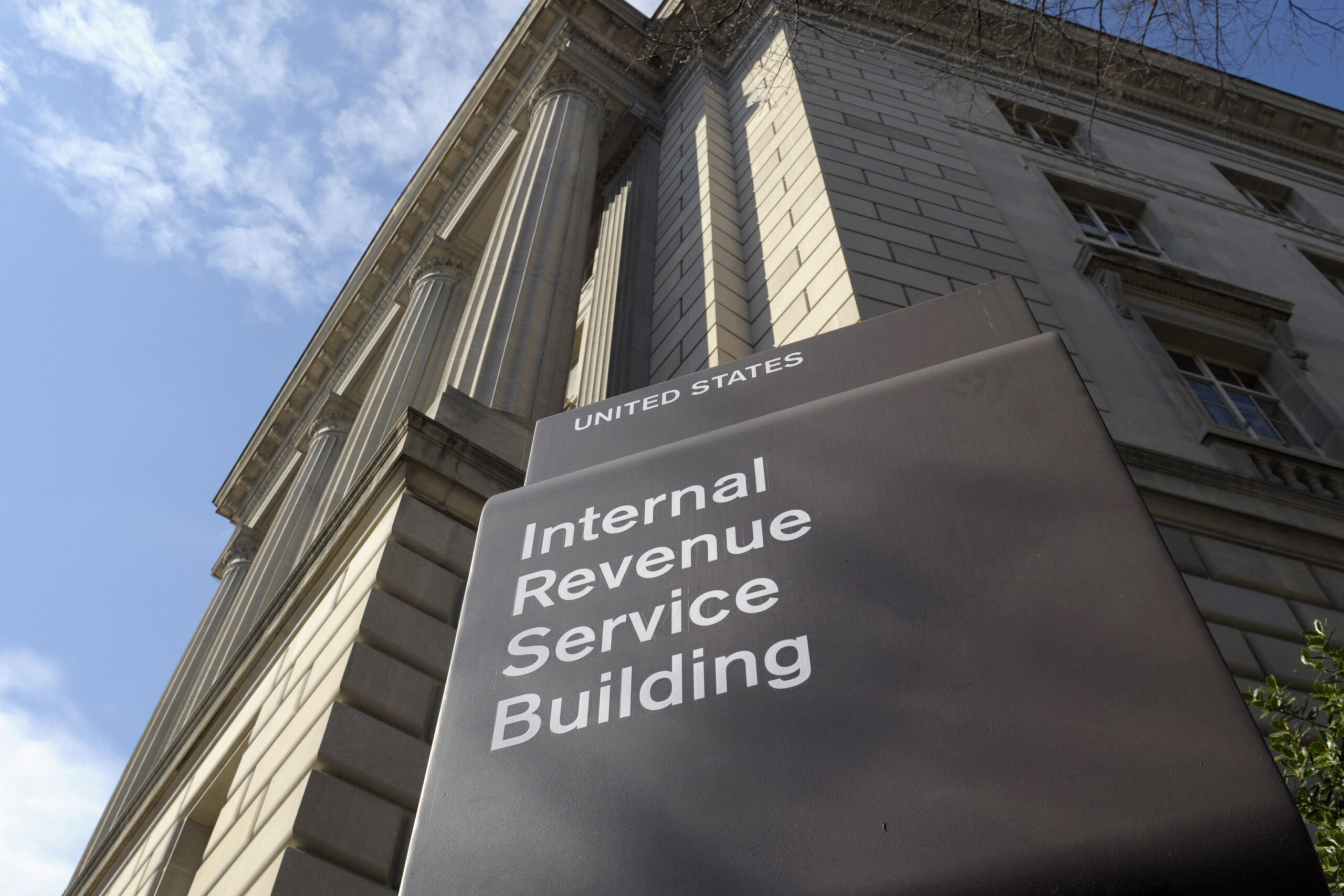 Negligent IRS gets $80 billion but misses deadline to account for the money