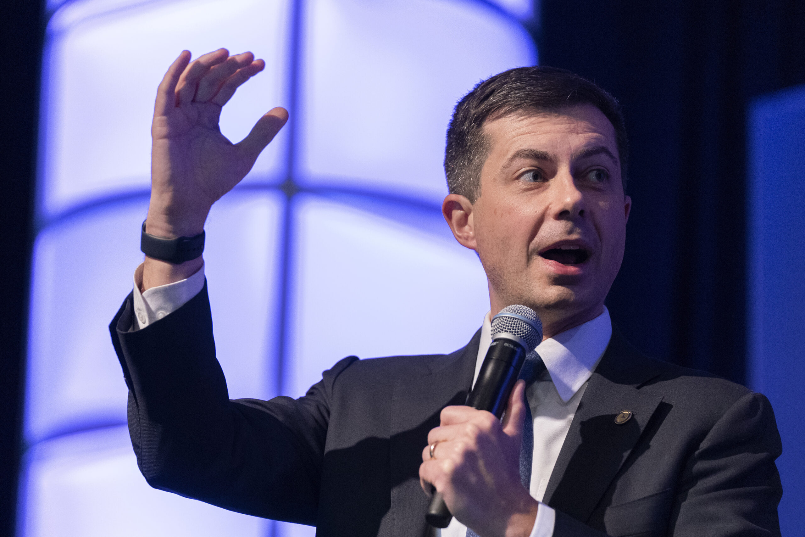 Sorry, Pete — racism doesn’t cause traffic collisions