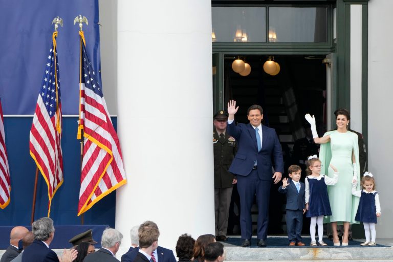 Jeb Bush throws support behind Ron DeSantis challenge to Trump