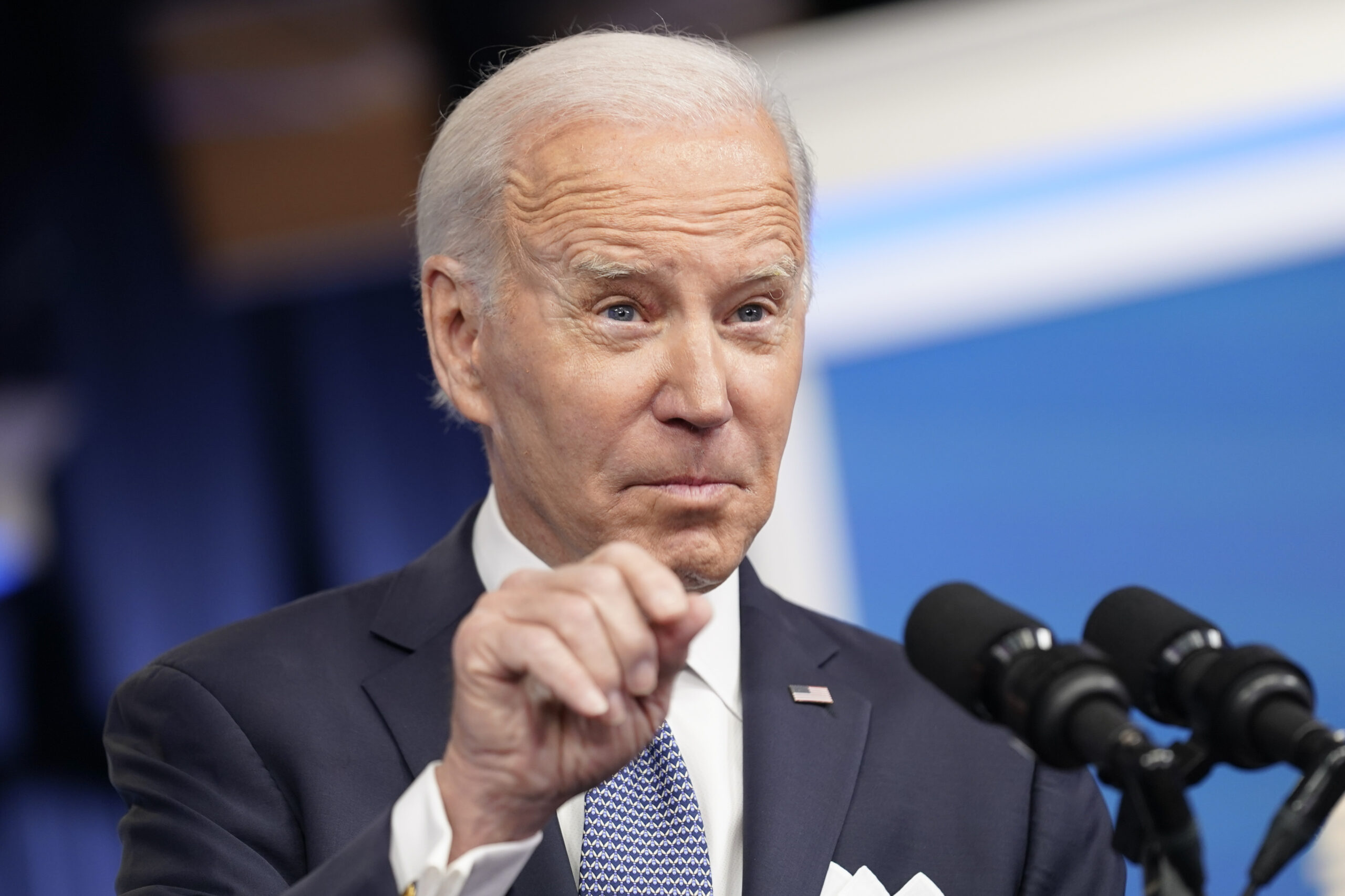 The ‘meh’ presidency: Biden slips again