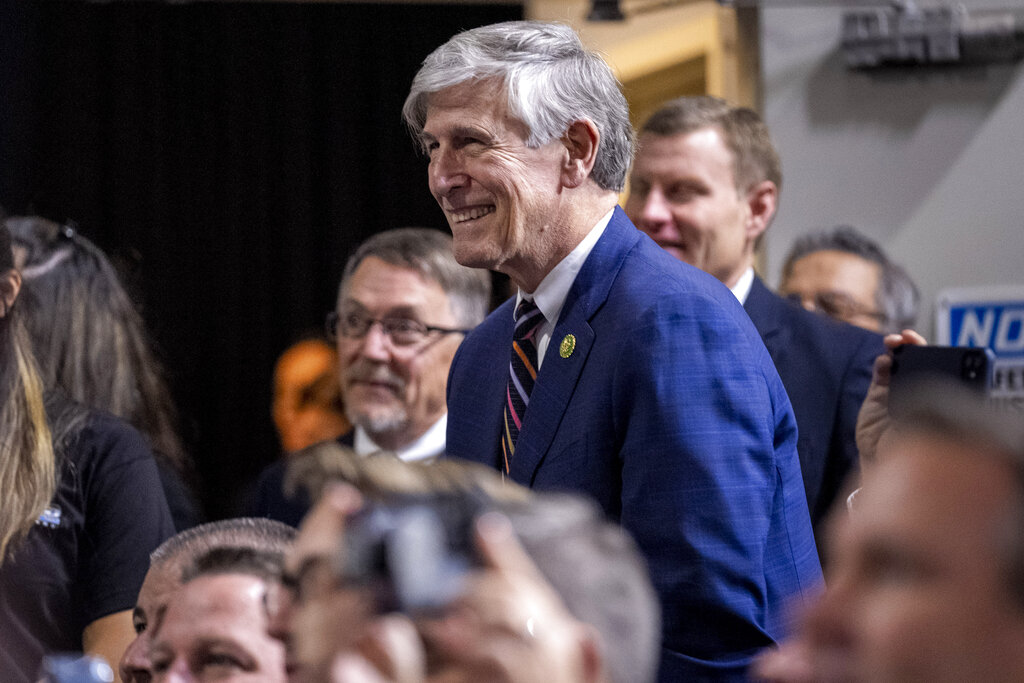 Leading House Democrat advocates new agency to regulate AI