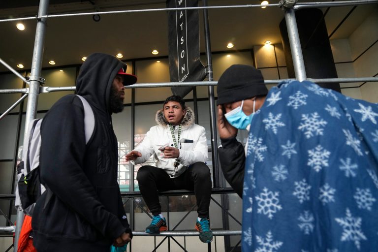 NYC mayor caves on guaranteeing shelter for immigrants ahead of Title 42 expiration