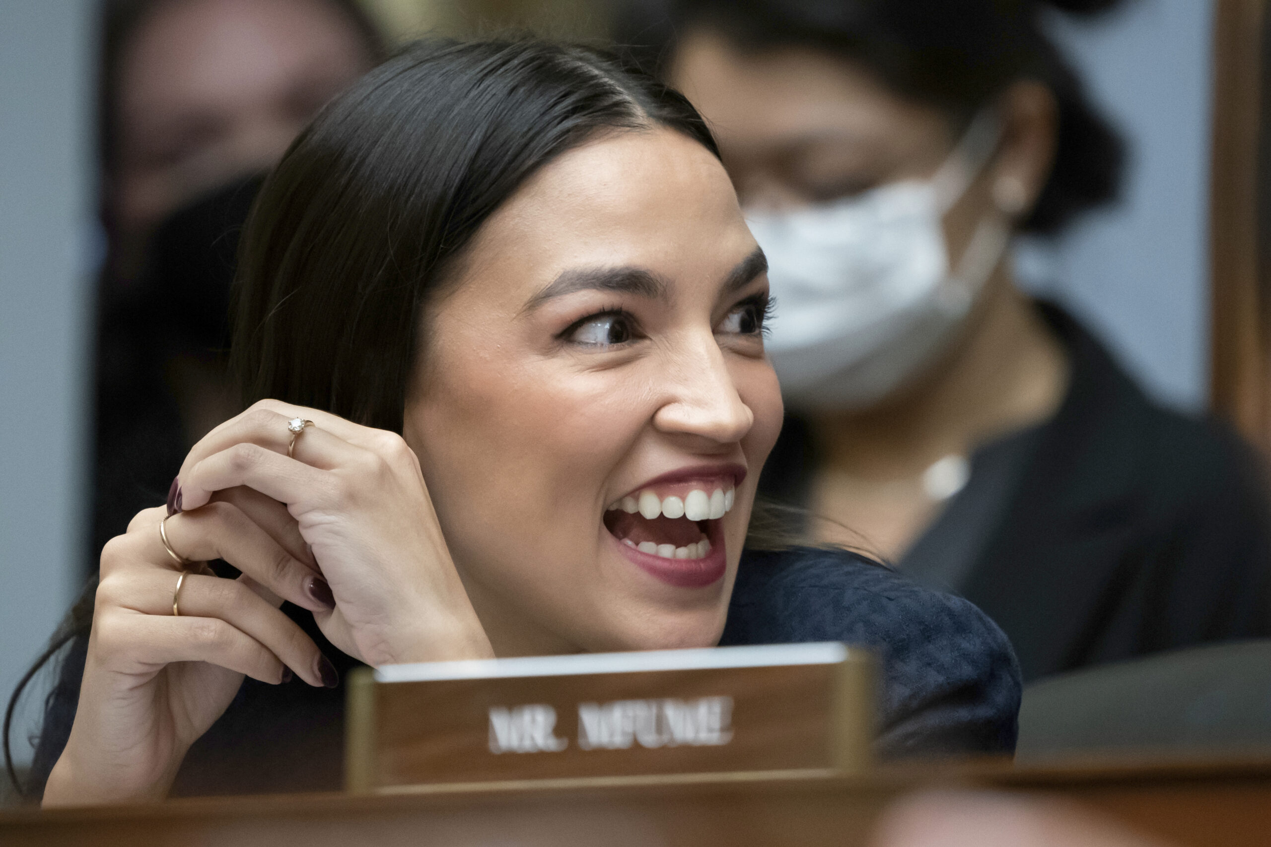 Alexandria Ocasio-Cortez calls for Congress to limit the power of the Supreme Court