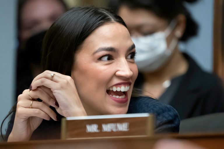 Alexandria Ocasio-Cortez calls for Congress to limit the power of the Supreme Court