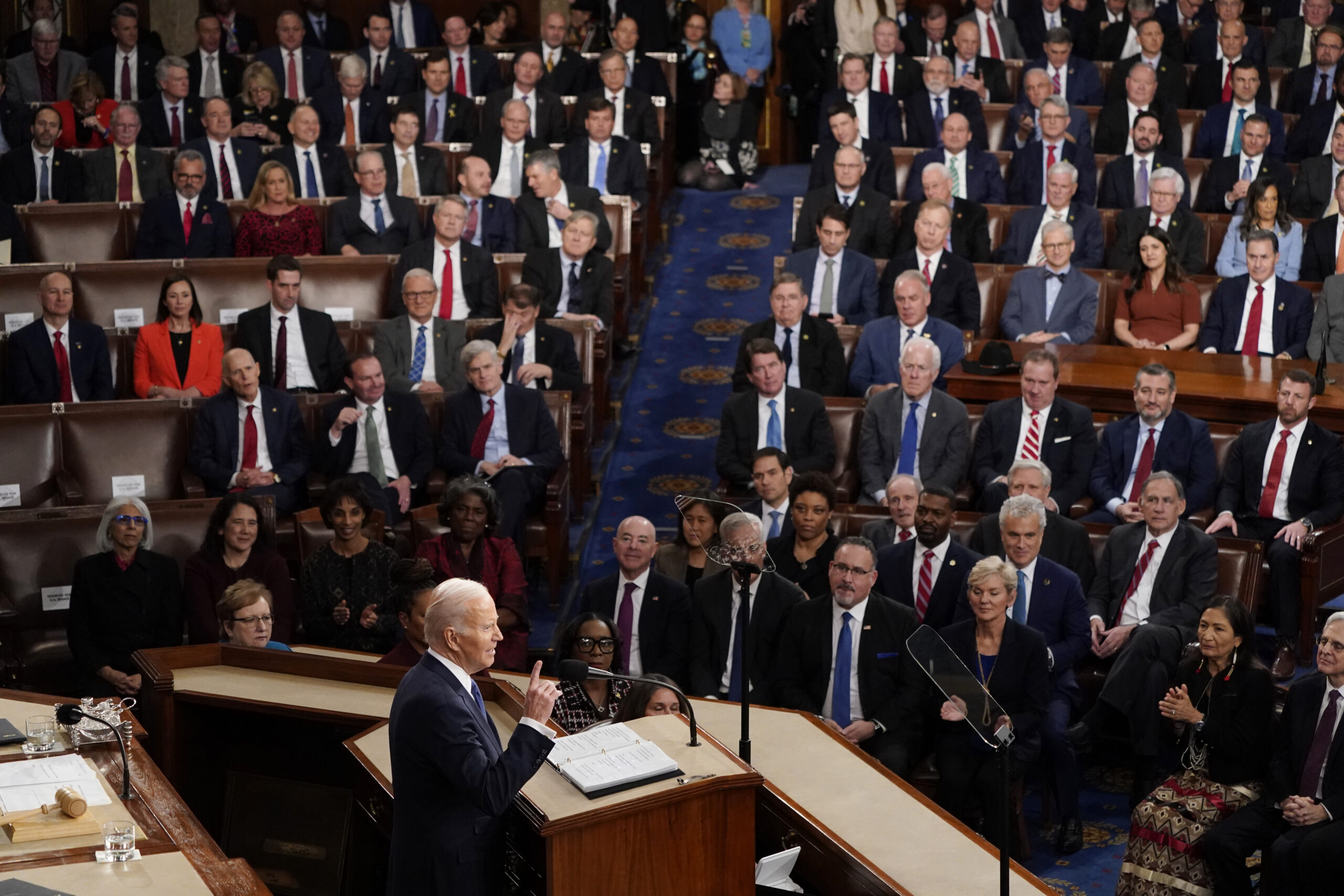 MSNBC pundits chide State of the Union attendees: Where are the masks?!