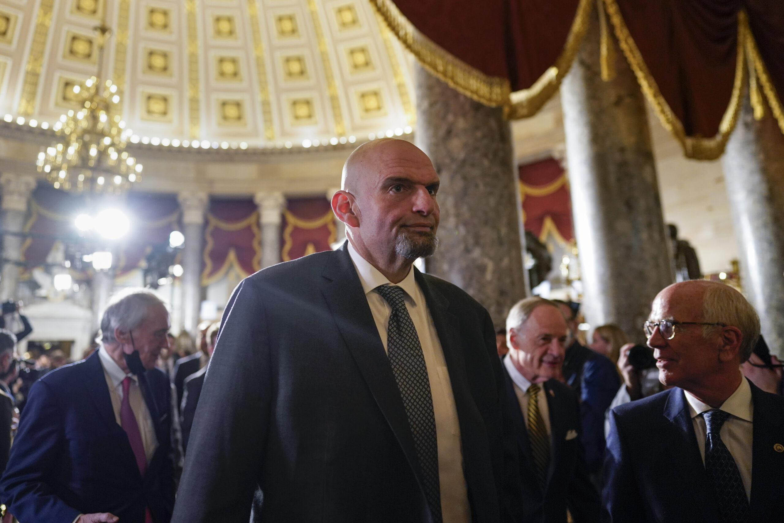 What technology and special accommodations does Fetterman have in the Senate?