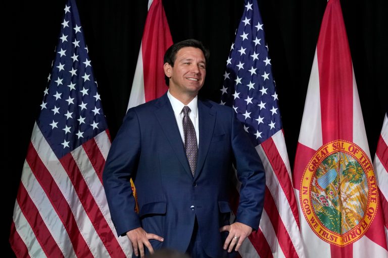 DeSantis to huddle with donors and influencers near Mar-a-Lago amid 2024 buzz