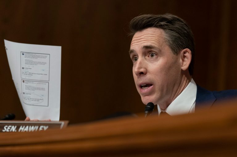 Hawley appears to ally with Democrats in new drug price plan push