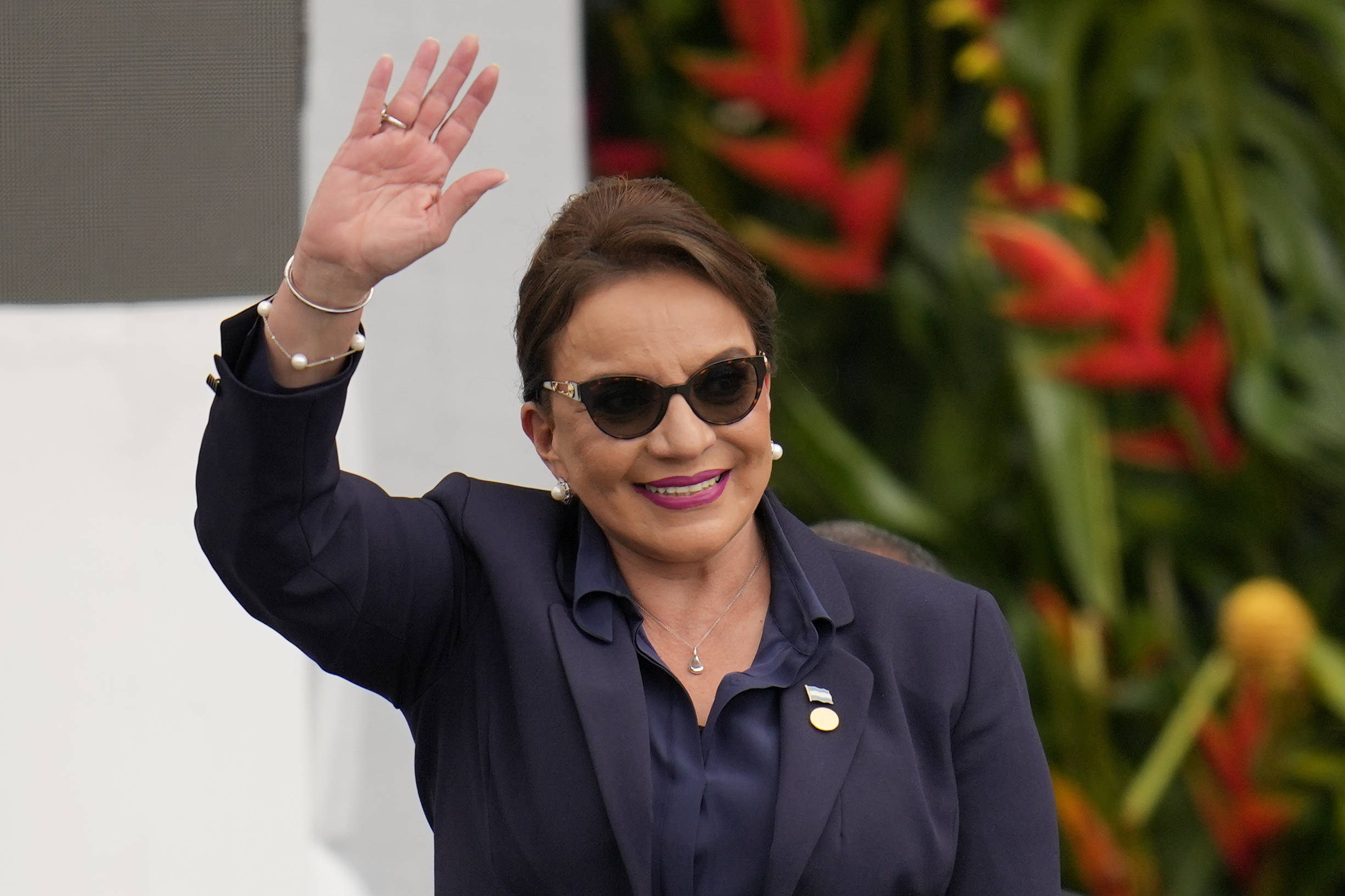 Honduras switches diplomatic ties from Taiwan to China