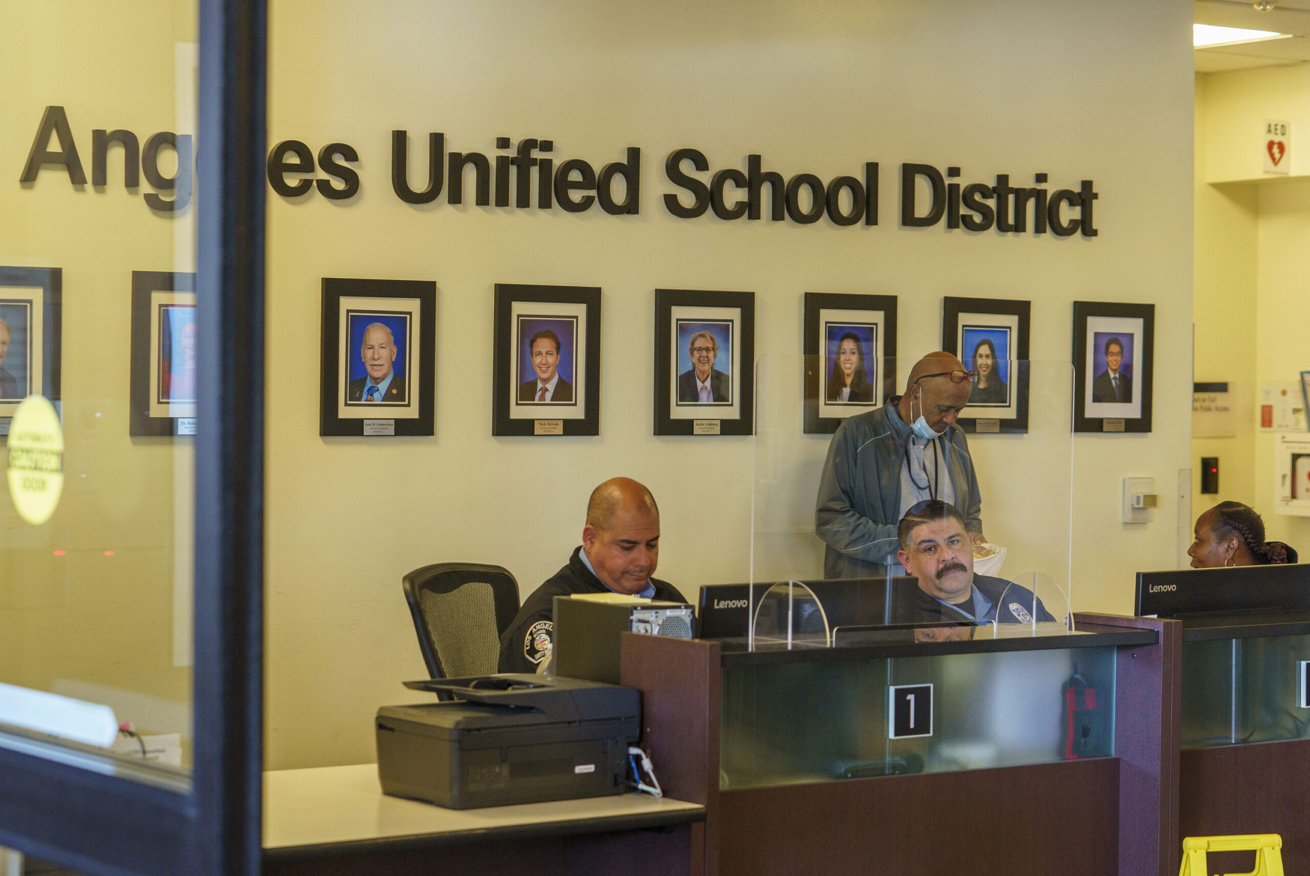 Los Angeles students trained to be ‘anti-racist leaders’ in required ethnic studies course