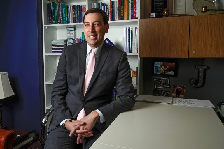 AMA begs for federal action on ‘insidious crisis’ of physician burnout