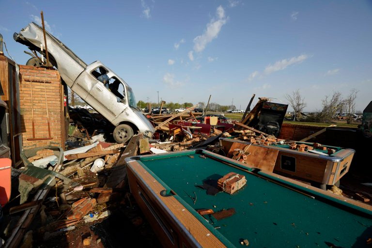 WATCH: Weatherman prays live on TV as tornado hit his Mississippi town