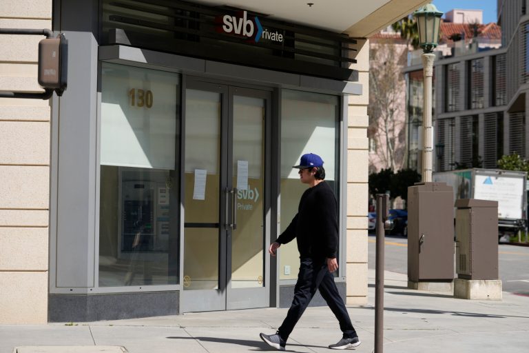 The system worked: The optimal number of bank failures is not zero