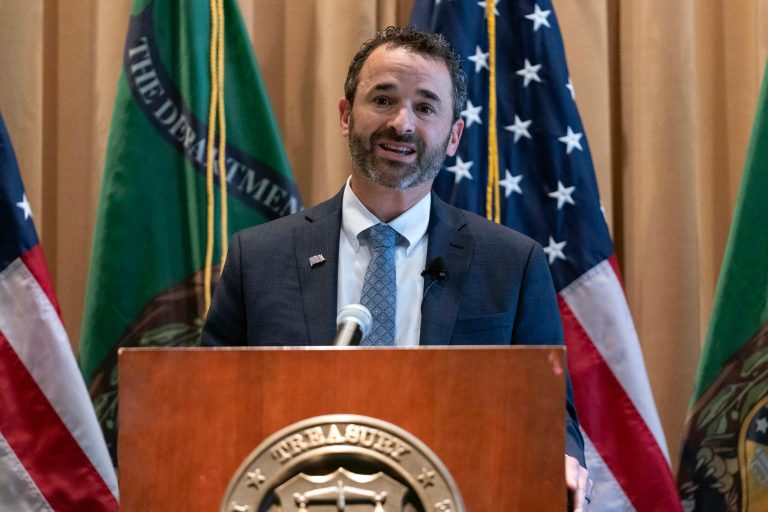 IRS sends memo informing employees of whistleblower rights after pressure from Congress