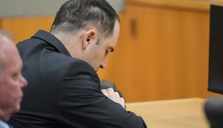 Texas gov. seeks to pardon Army sergeant convicted of murder