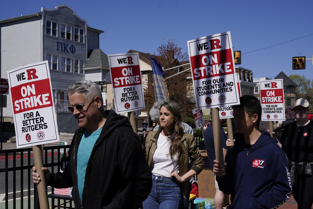 9,000 Rutgers faculty and staff launch strike demanding better pay and benefits