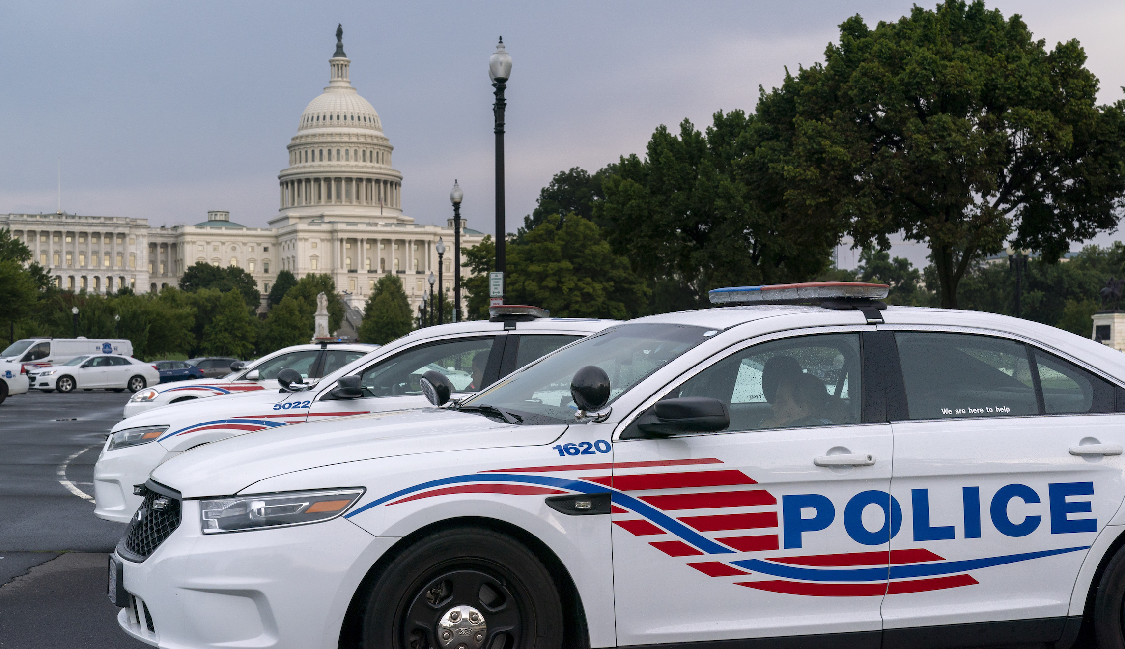 Biden vetoes Congress, DC police reform bill to become law