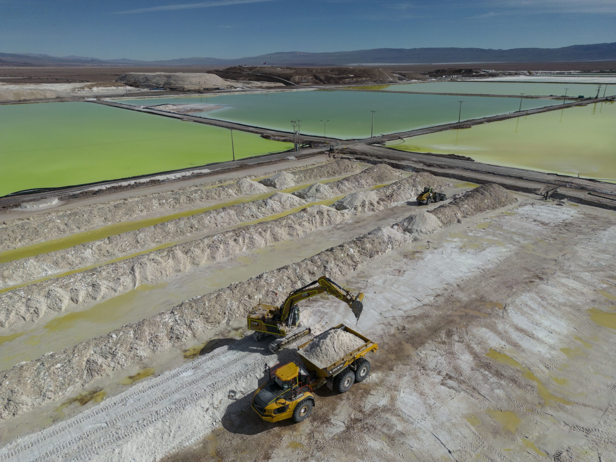 Chinese EV maker BYD advances $290 million lithium project in Chile for mining access
