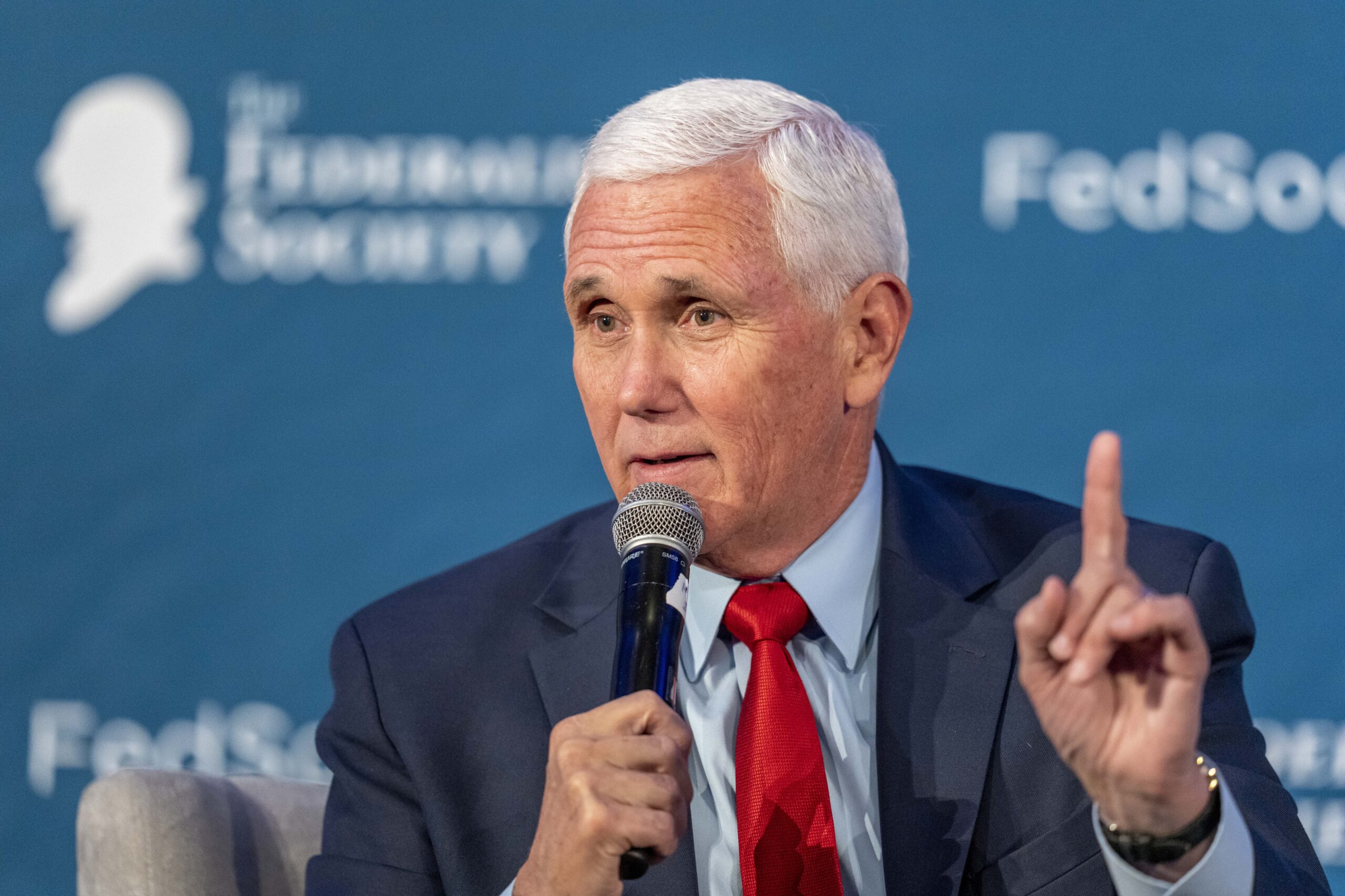 Pence blames Biden administration for bank failures, predicts recession