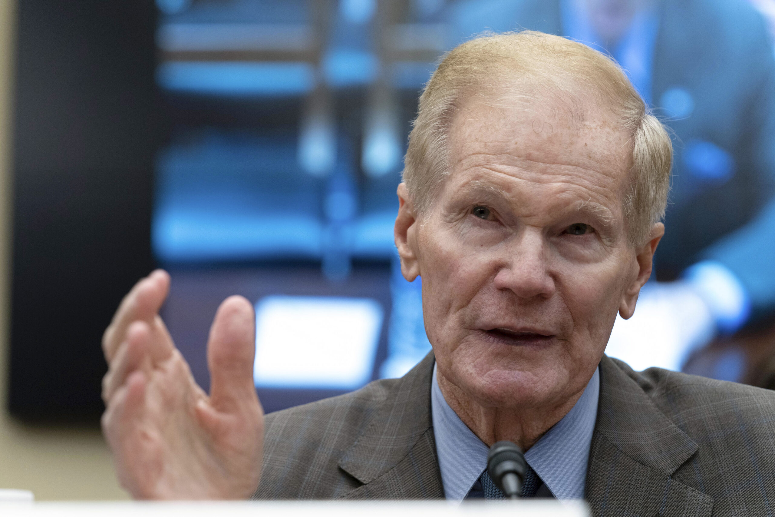 NASA report finds no evidence of aliens but leaves questions on unexplained sightings