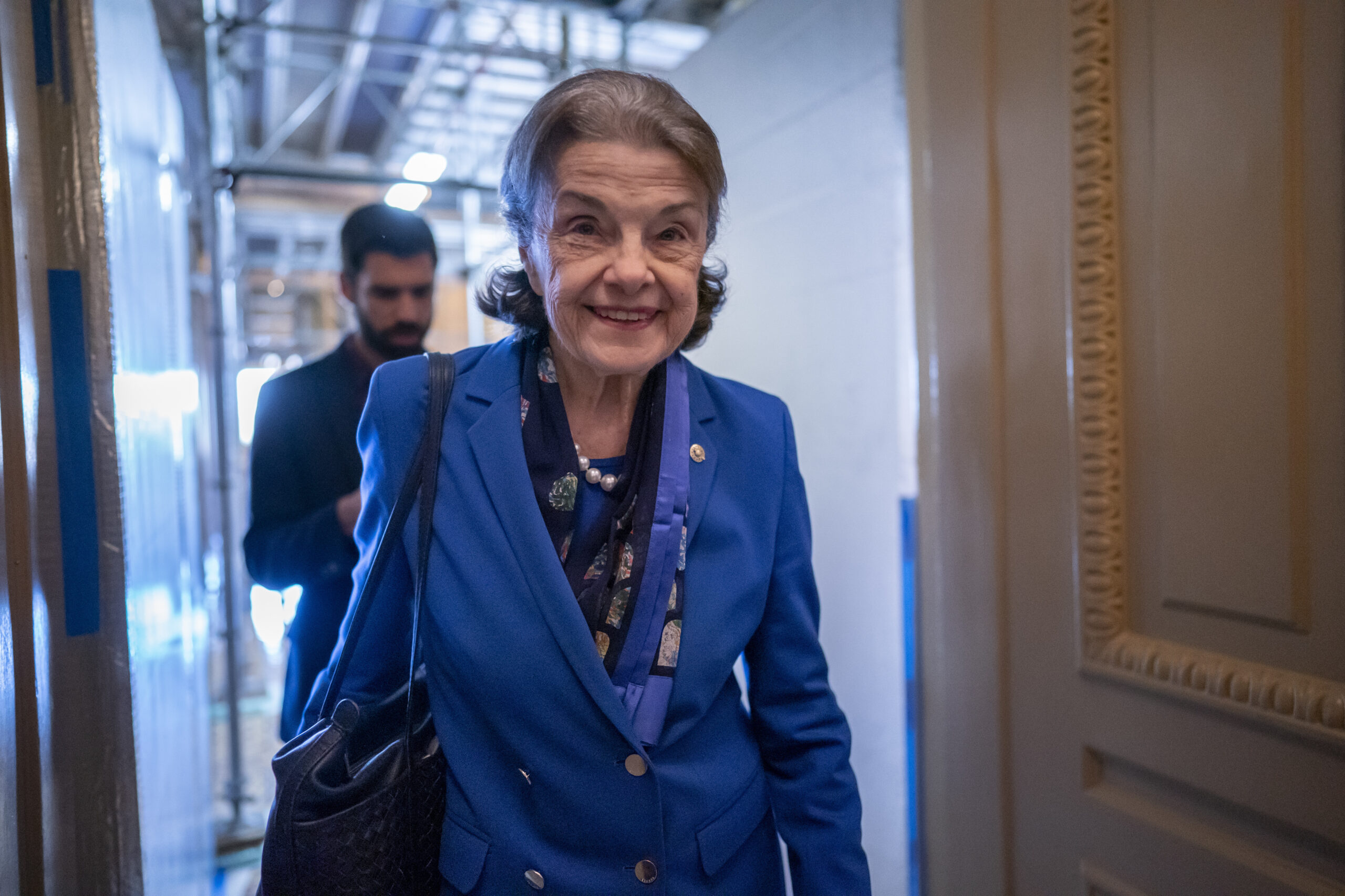 Feinstein says she’ll work ‘lighter schedule’ as she continues shingles recovery