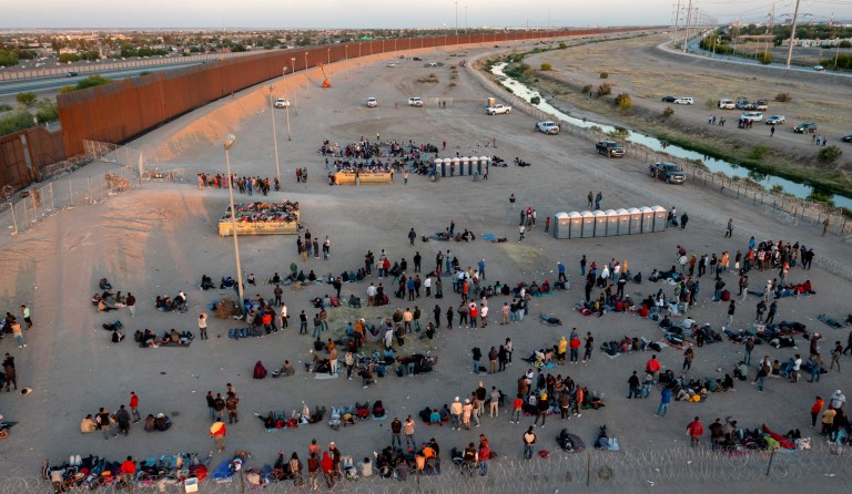 Illegal border encounters rose sharply to 275,448 in final month of Title 42