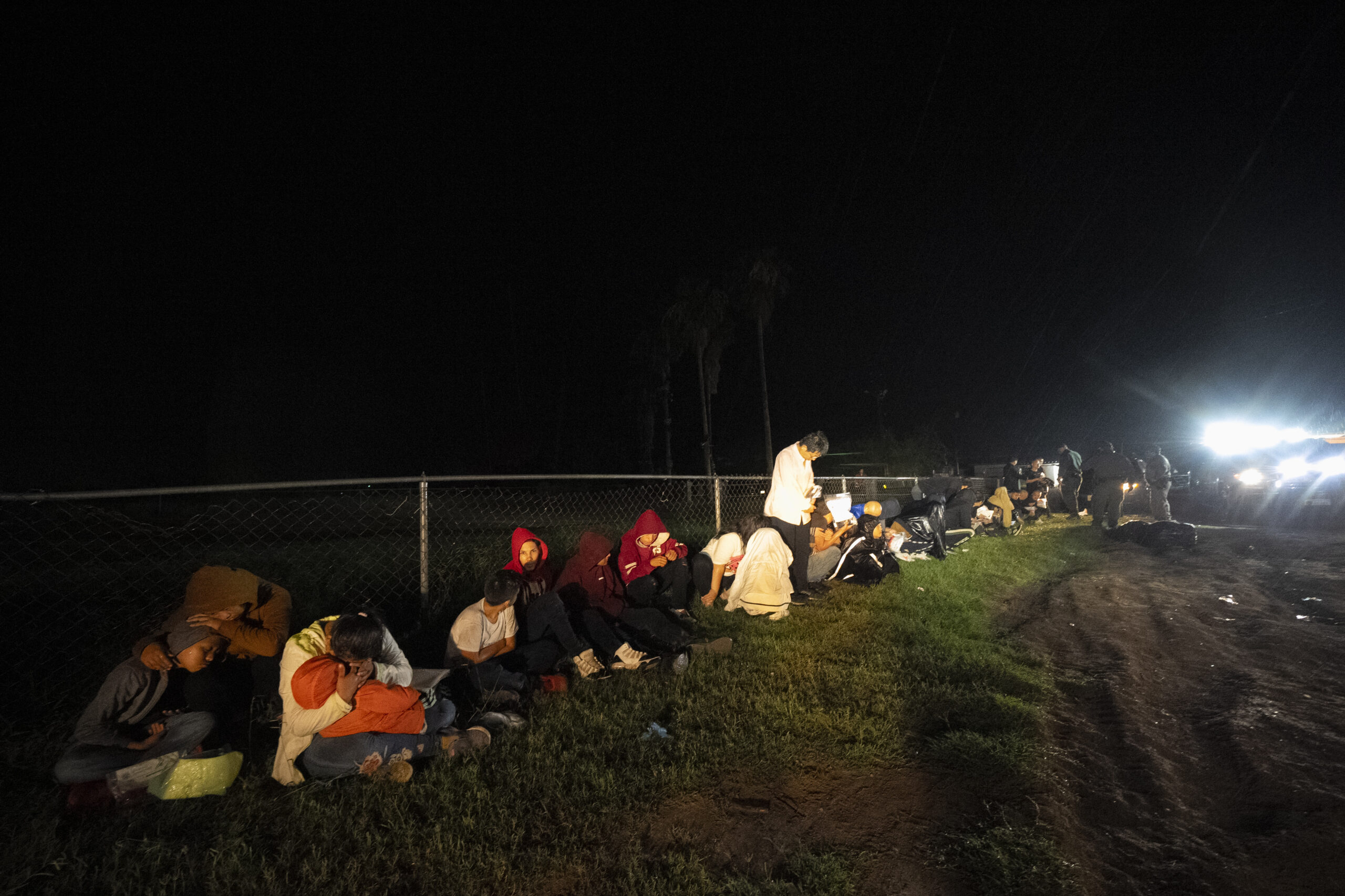 Title 42 ends: Democrats split on handling of immigration after expiration of border policy