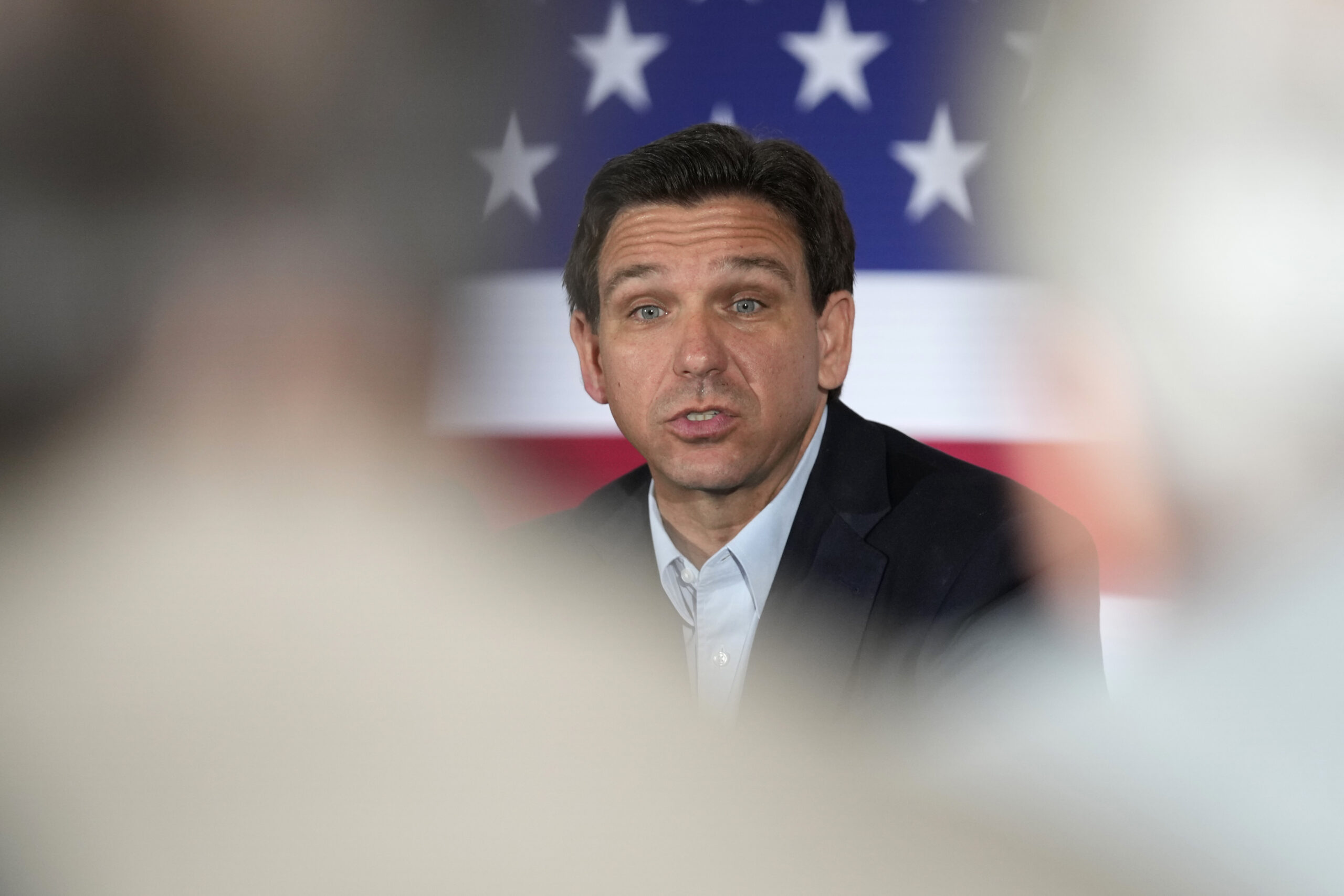 DeSantis promises to ‘reconstitutionalize’ the government if he wins the White House