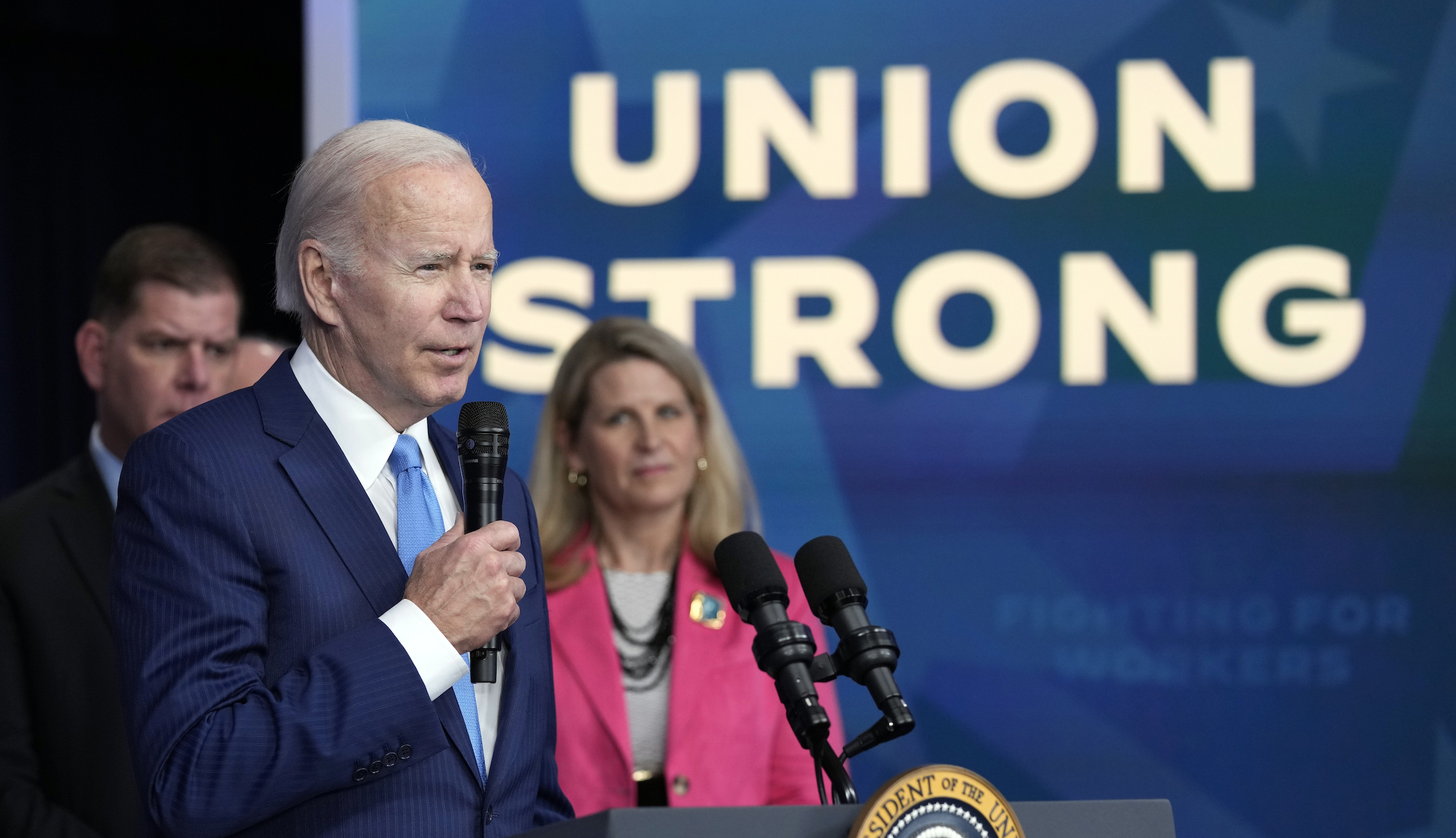 Group of 17 unions endorses Biden for 2024