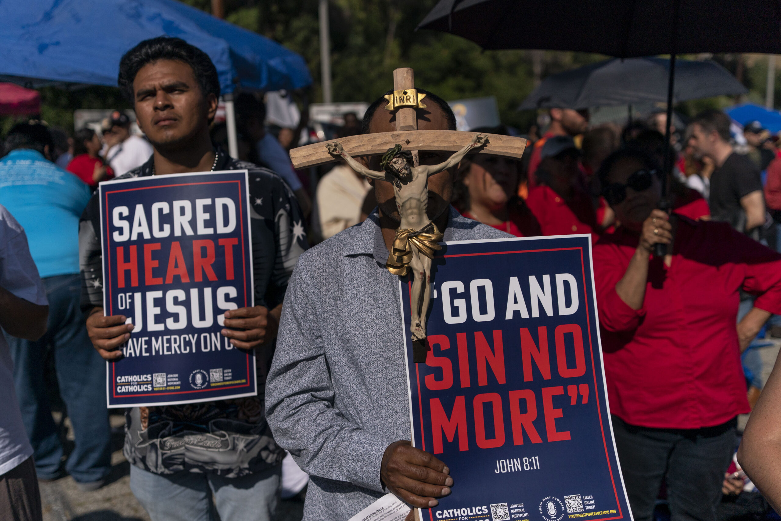 Thousands of Catholics gather to protest celebration of drag group at Dodger Stadium