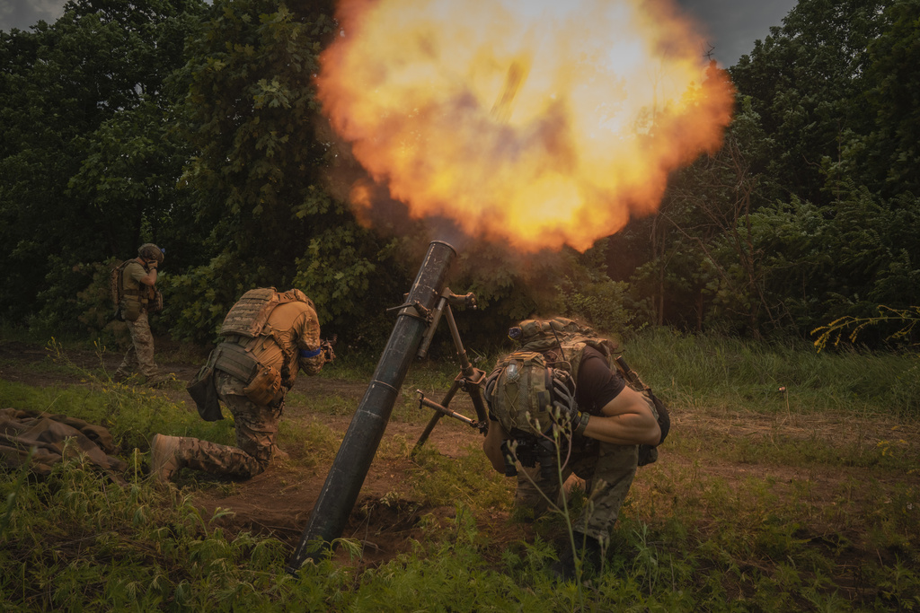 White House teases new military aid for Ukraine